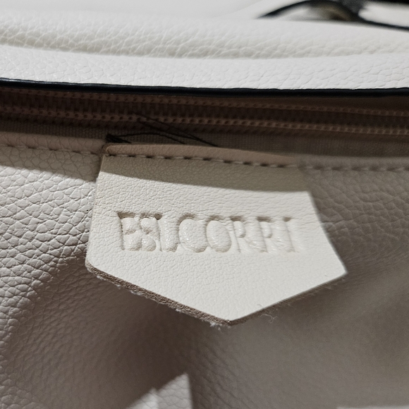 Chic Cream and Black Crossbody Bag - Picture 2 of 8